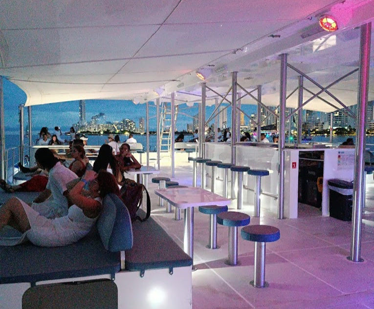 Atardecer Por La Bahía En El Catamarán Flamante - Cartagena 26