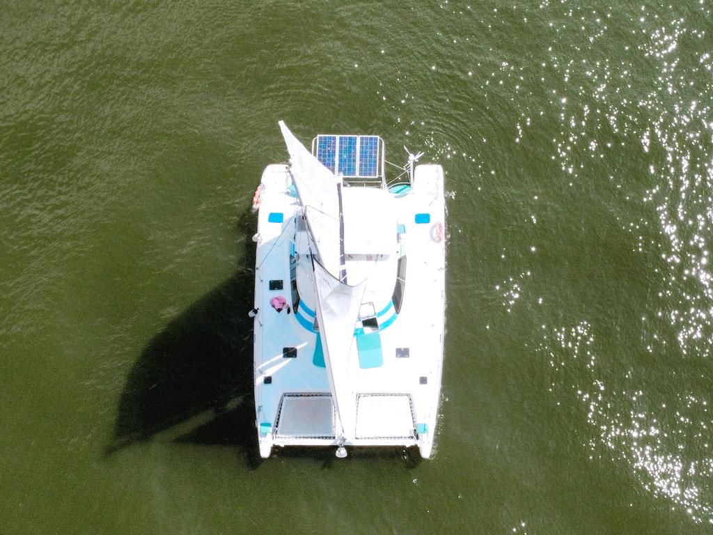 CATAMARAN WILDCAT EN VENTA, 38 PIES, CARTAGENA 12