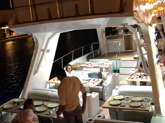 Cena Por La Bahía En Sibarita Embarcación Master - Cartagena 6