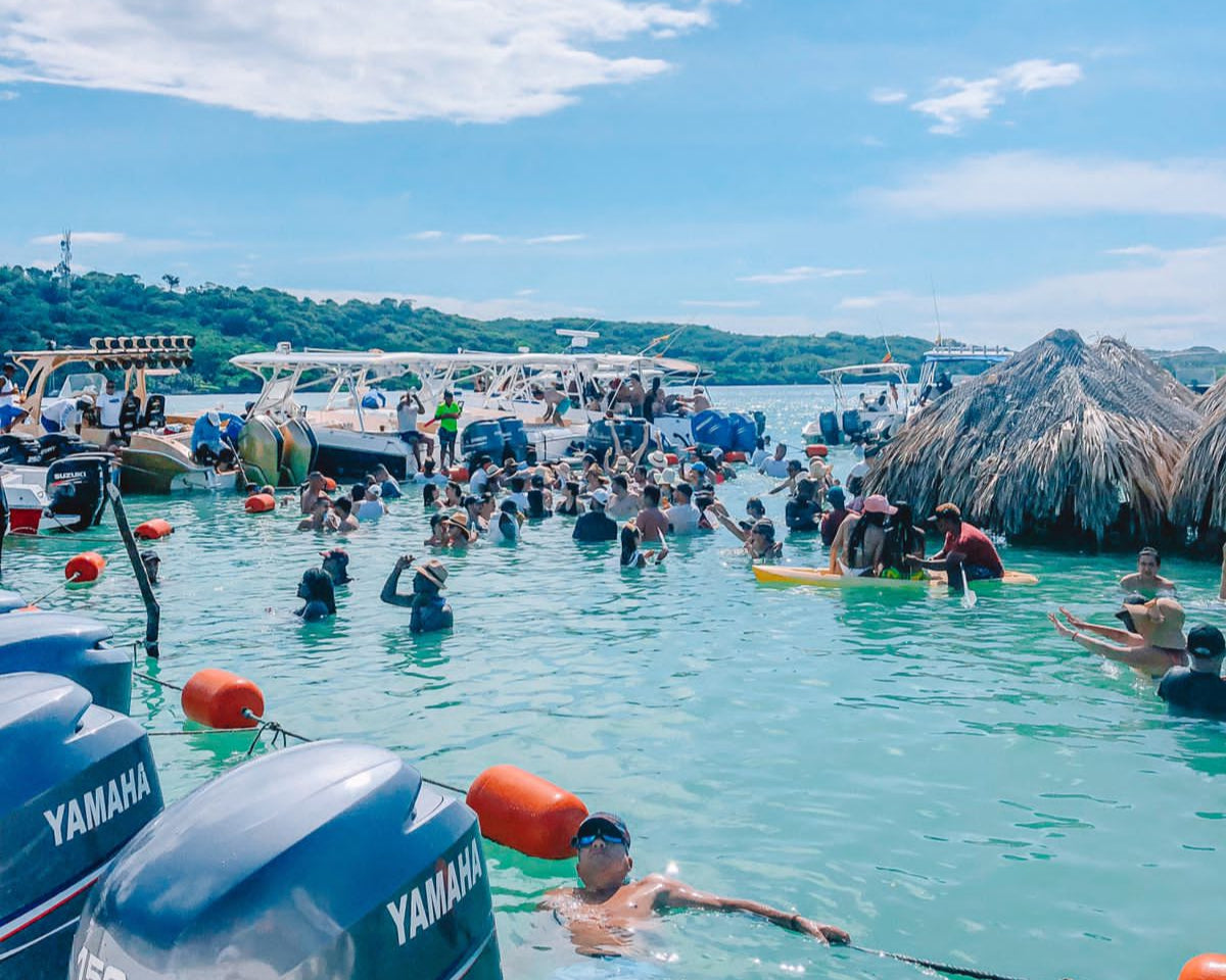 Dia De Fiesta En La Isla De Cholón - Cartagena 8