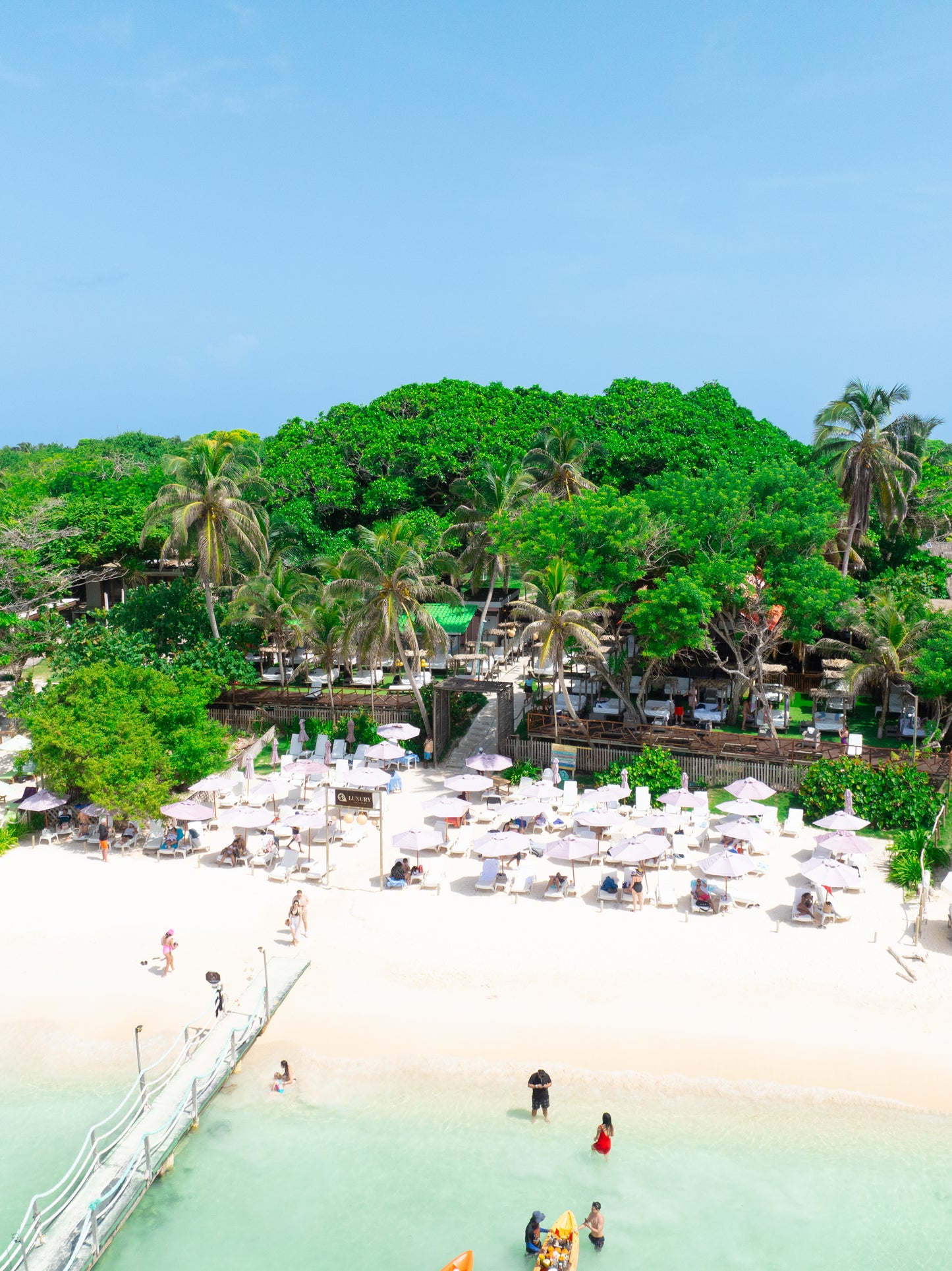 Dia De Playa En Luxury Beach Club - Cartagena 16.
