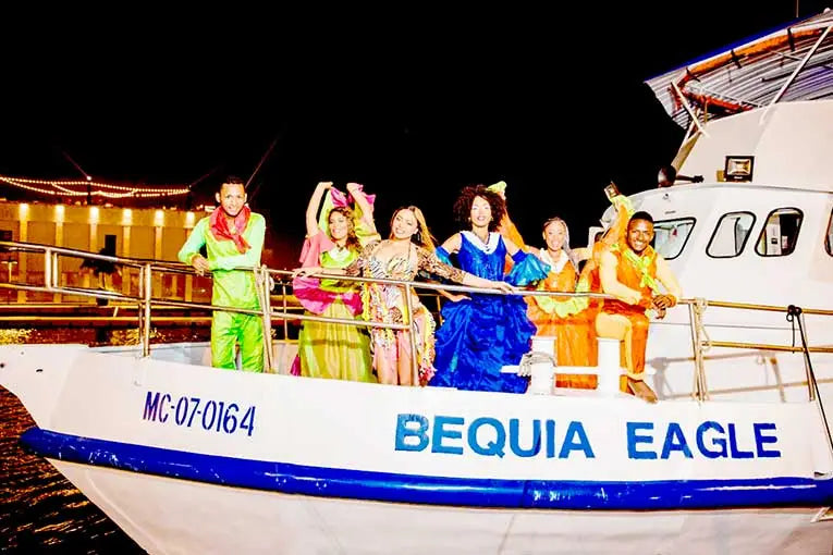 Fiesta Noche Blanca Por La Bahía - Cartagena 4