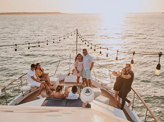 Tour Atardecer Por La Bahía En Sibarita Embarcación Master - Cartagena 16