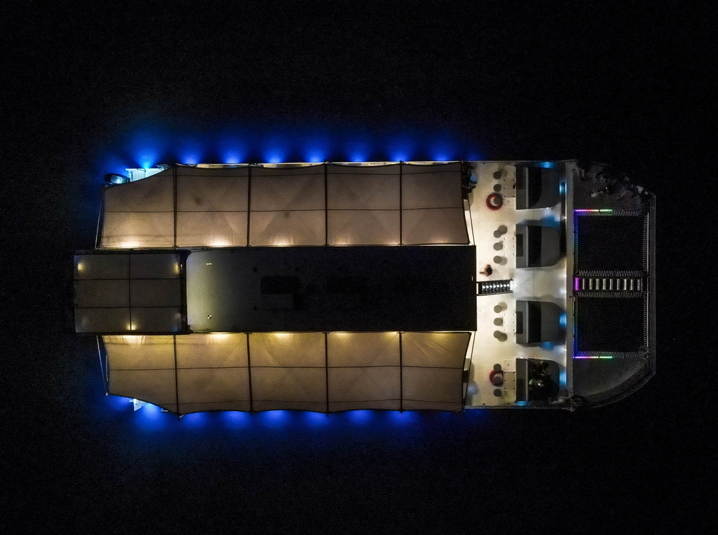 Tour Nocturno Por La Bahía En Catamarán Flamante - Cartagena 8