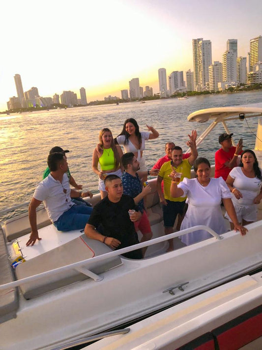 Tour Por La Bahía En Bote Deportivo - Cartagena 2