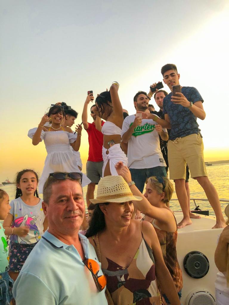 Tour Por La Bahía En Bote Deportivo - Cartagena 5