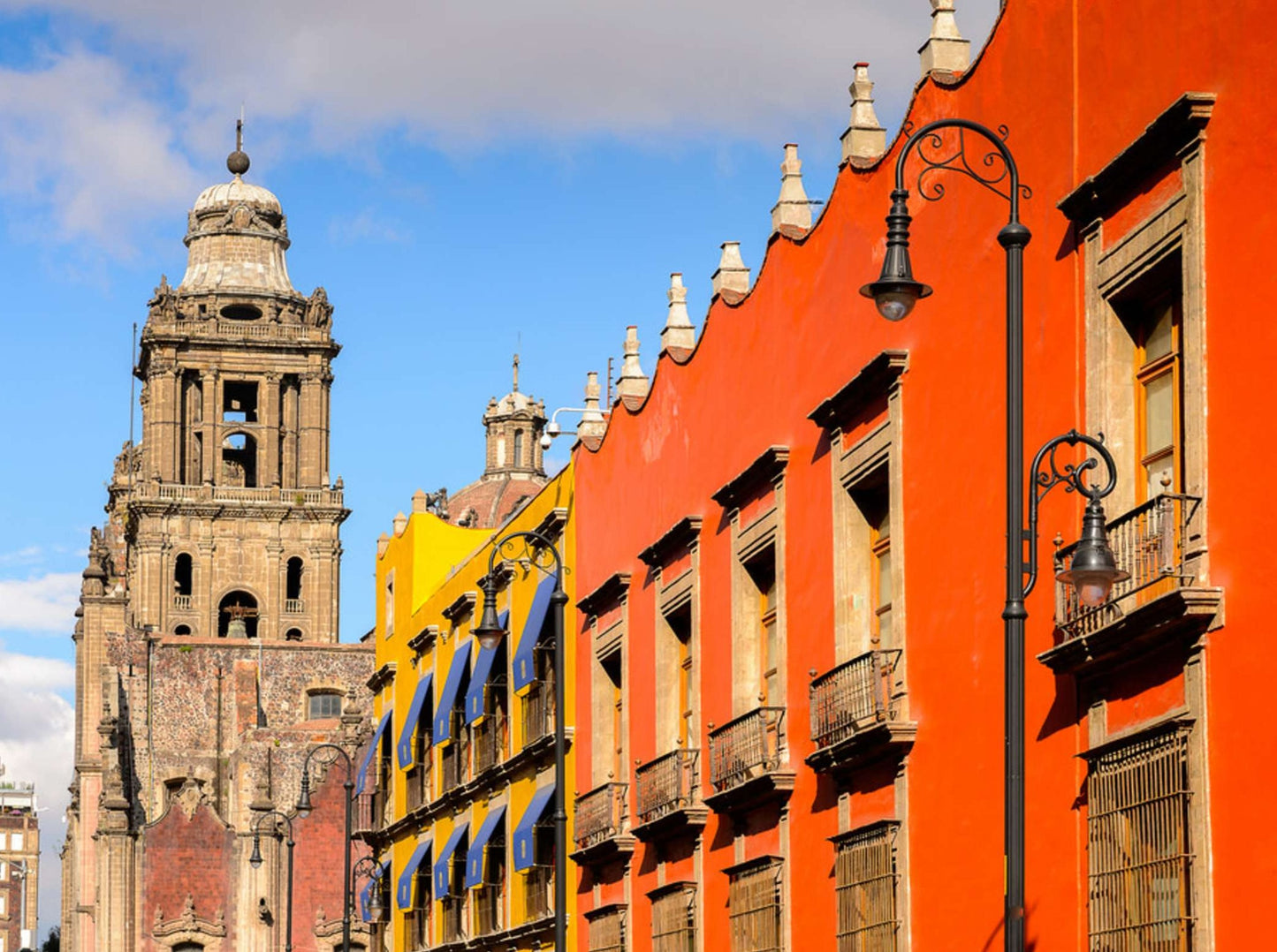 CITY TOUR + COYOACÁN & XOCHIMILCO