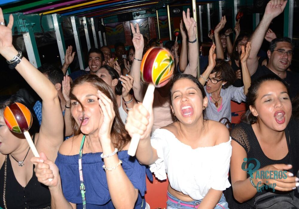 Recorrido Nocturno En Chiva Rumbera - Cartagena 3