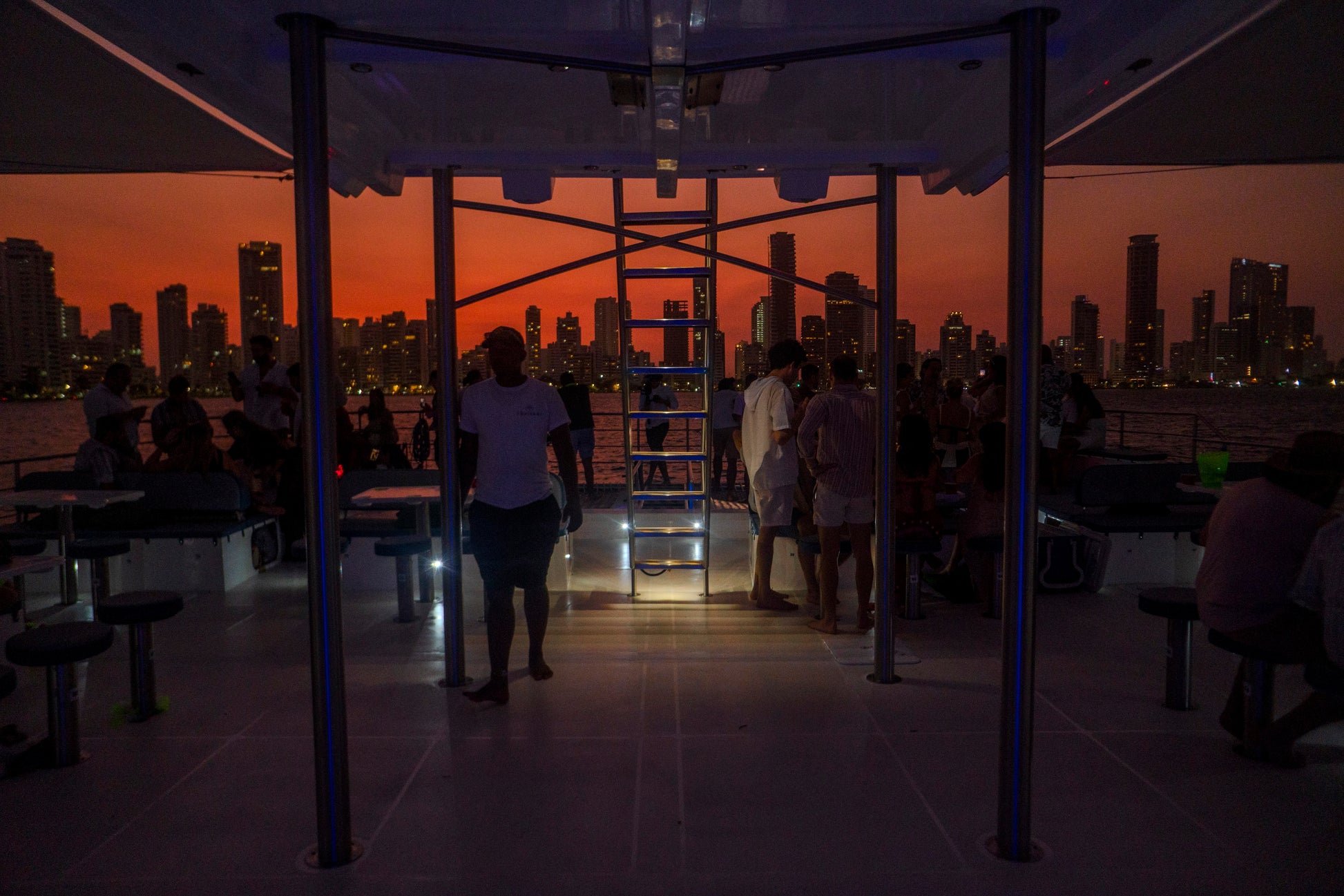 Atardecer Por La Bahía En Catamarán Flamante - Cartagena 13