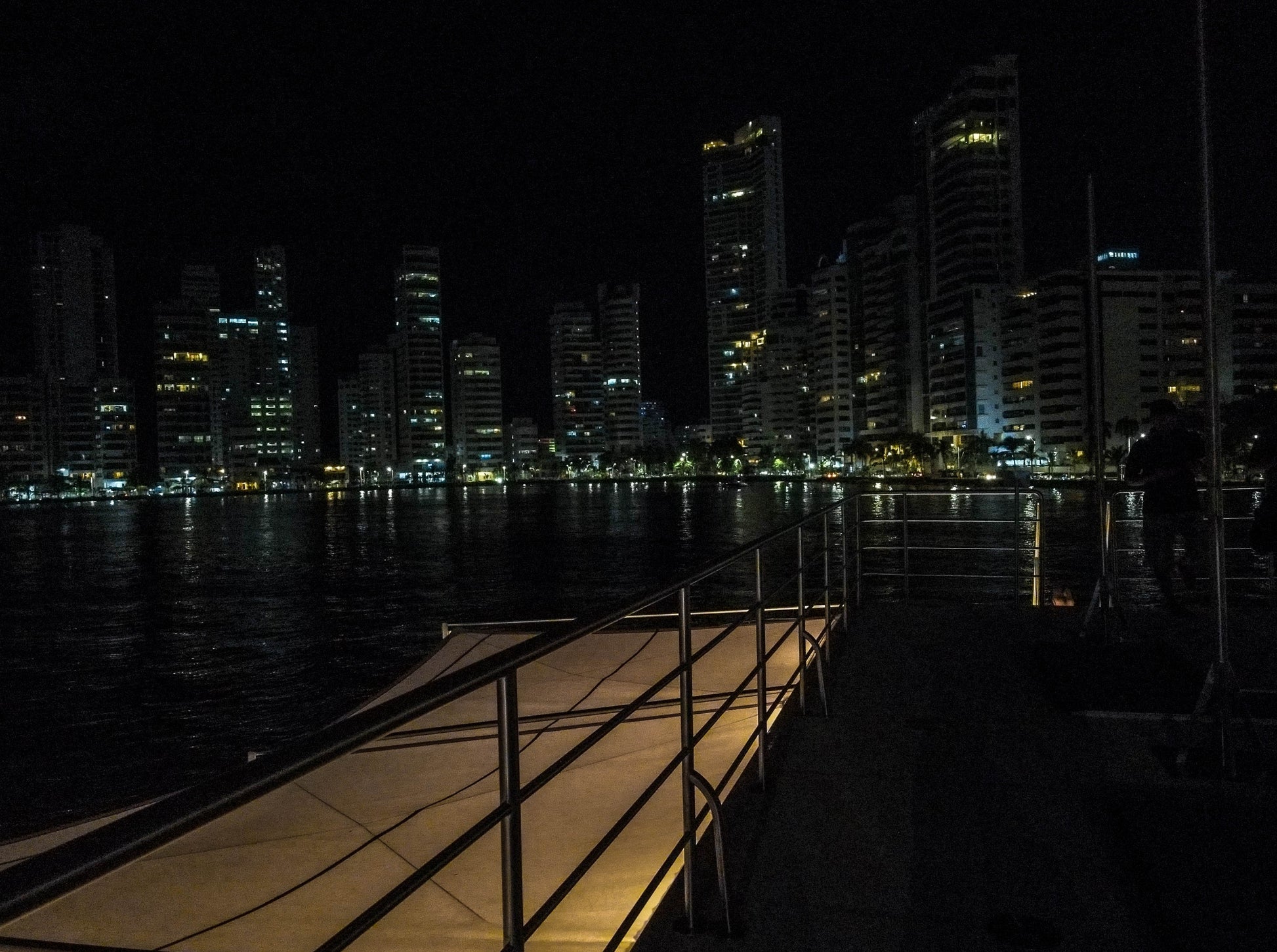 Atardecer Por La Bahía En Catamarán Flamante - Cartagena 19