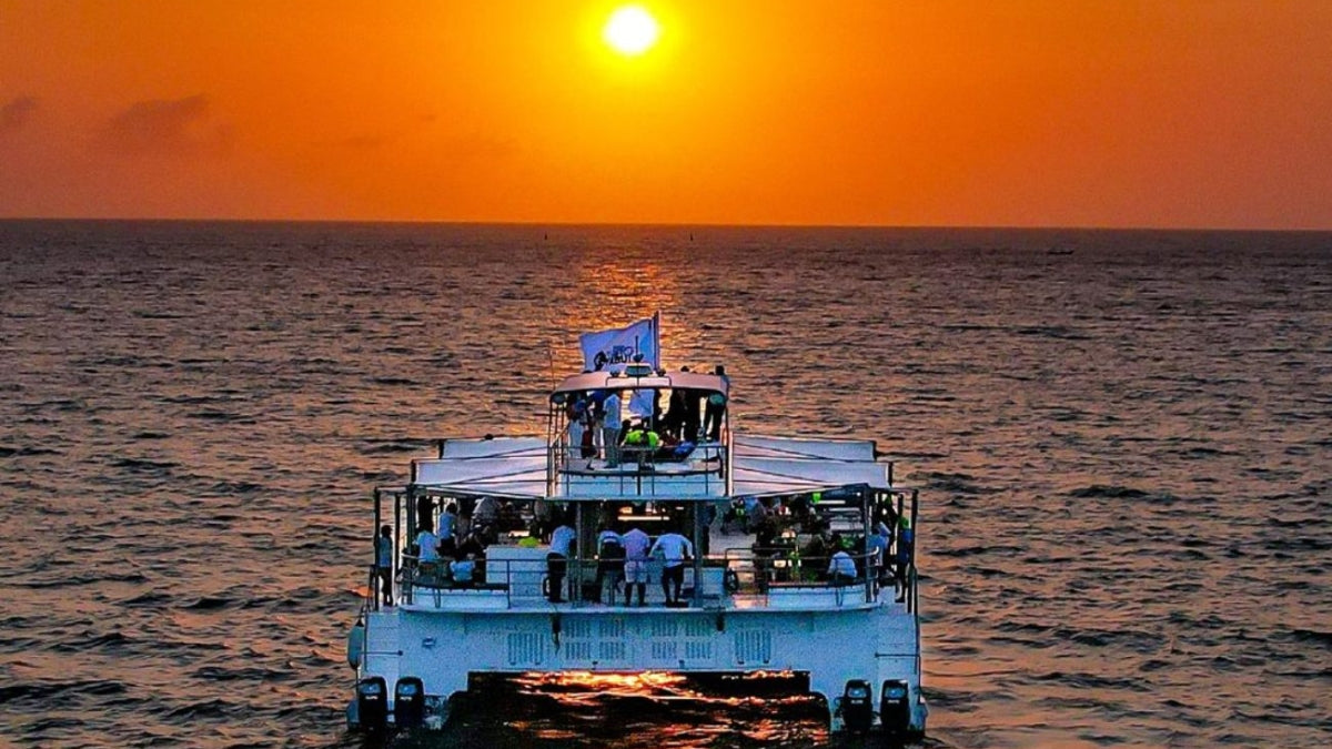 Atardecer Por La Bahía En El Catamarán Flamante - Cartagena 25.
