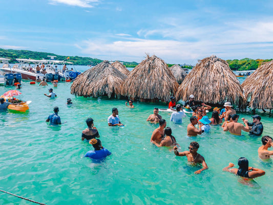 Dia De Fiesta En La Isla De Cholón - Cartagena