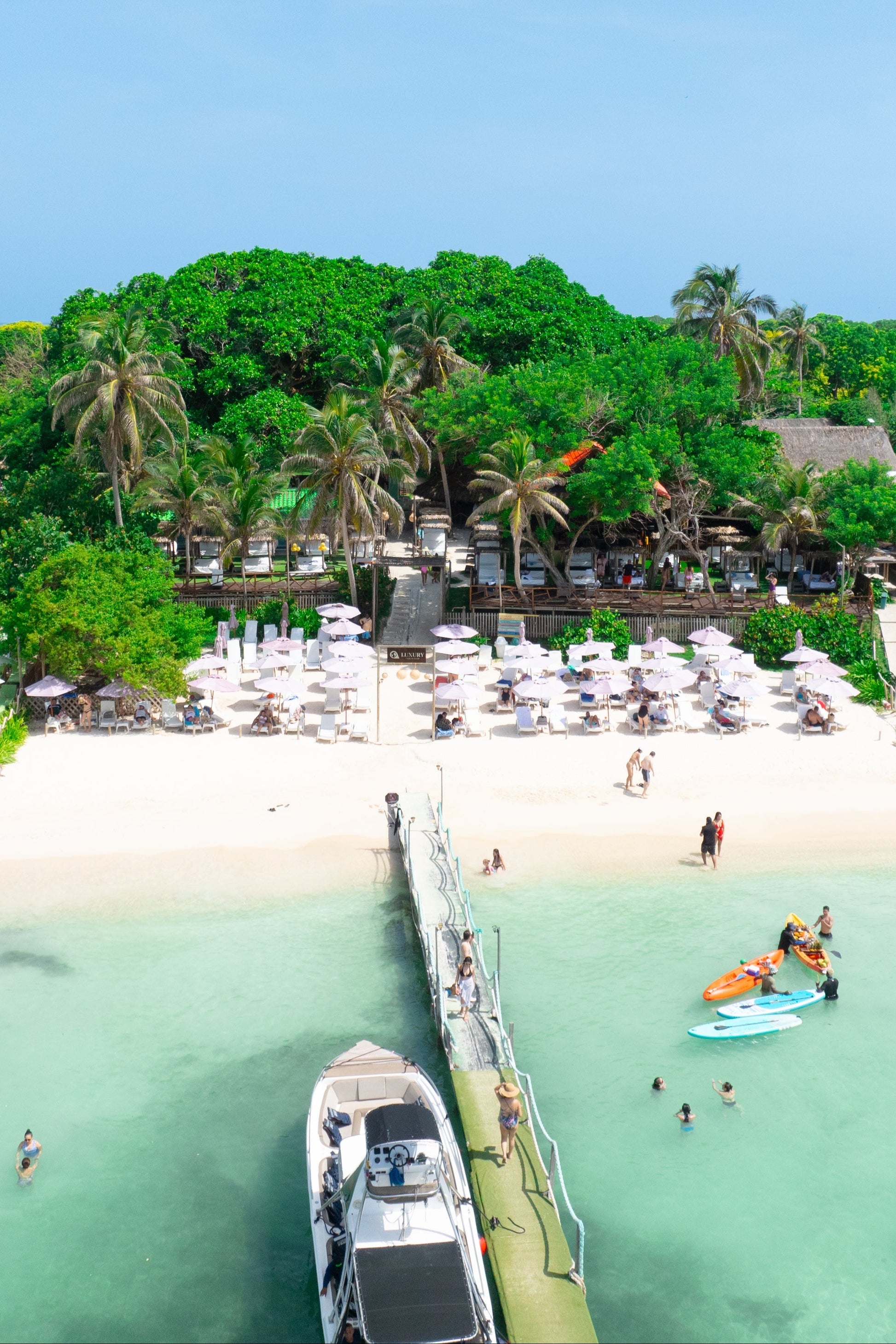 Dia De Playa En Luxury Beach Club - Cartagena 12.