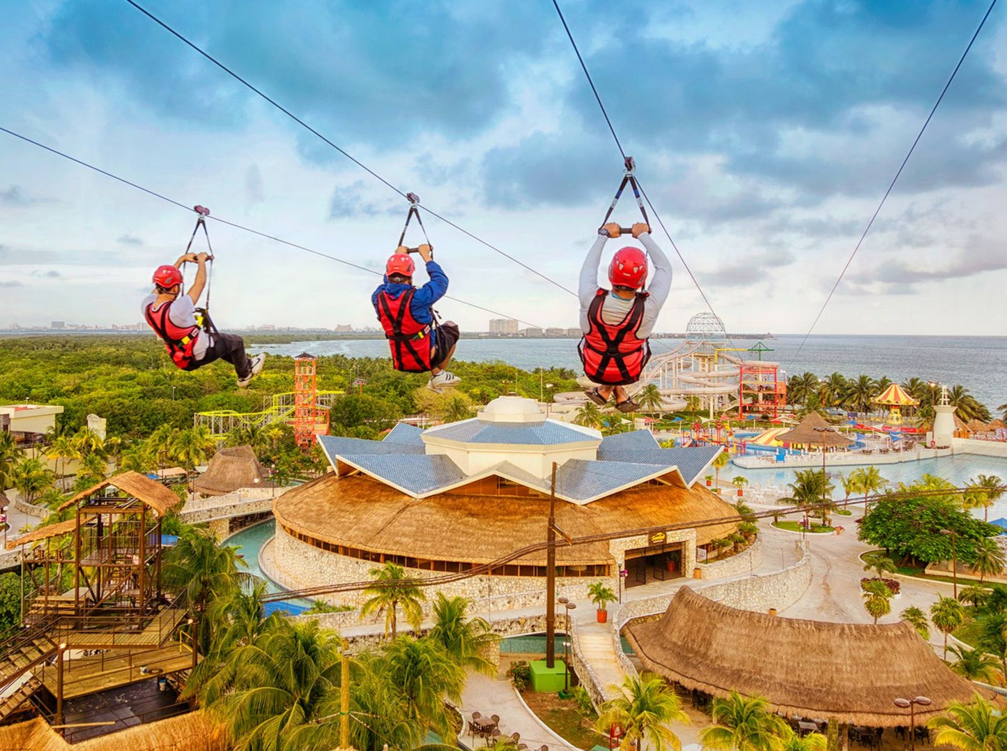 VENTURA PARK PLATINUM (CANCÚN, MÉXICO)