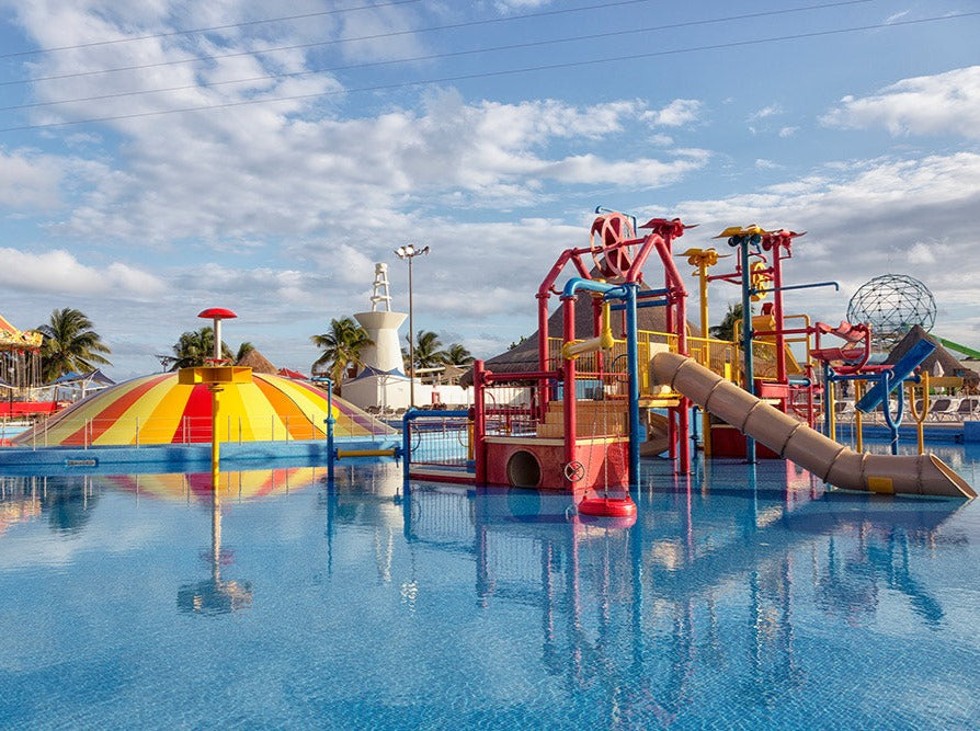 VENTURA PARK PLATINUM (CANCÚN, MÉXICO)