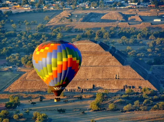 VUELO EN GLOBO - TEOTIHUACÁN ZONA ARQUEOLÓGICA + BASILICA